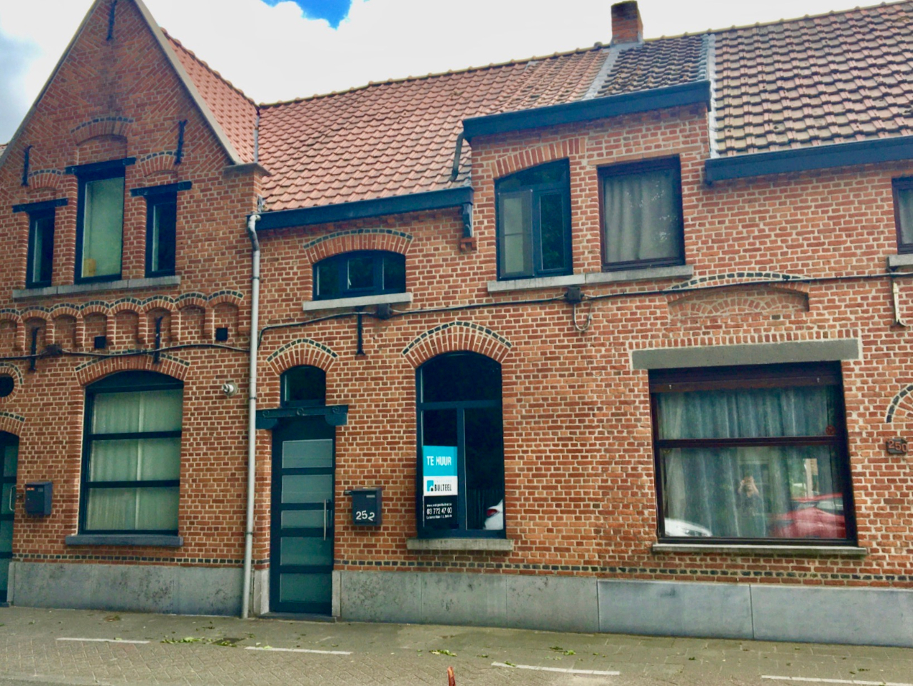 Afbeelding van Gezellige rijwoning met 2 slaapkamers en autostaanplaats.