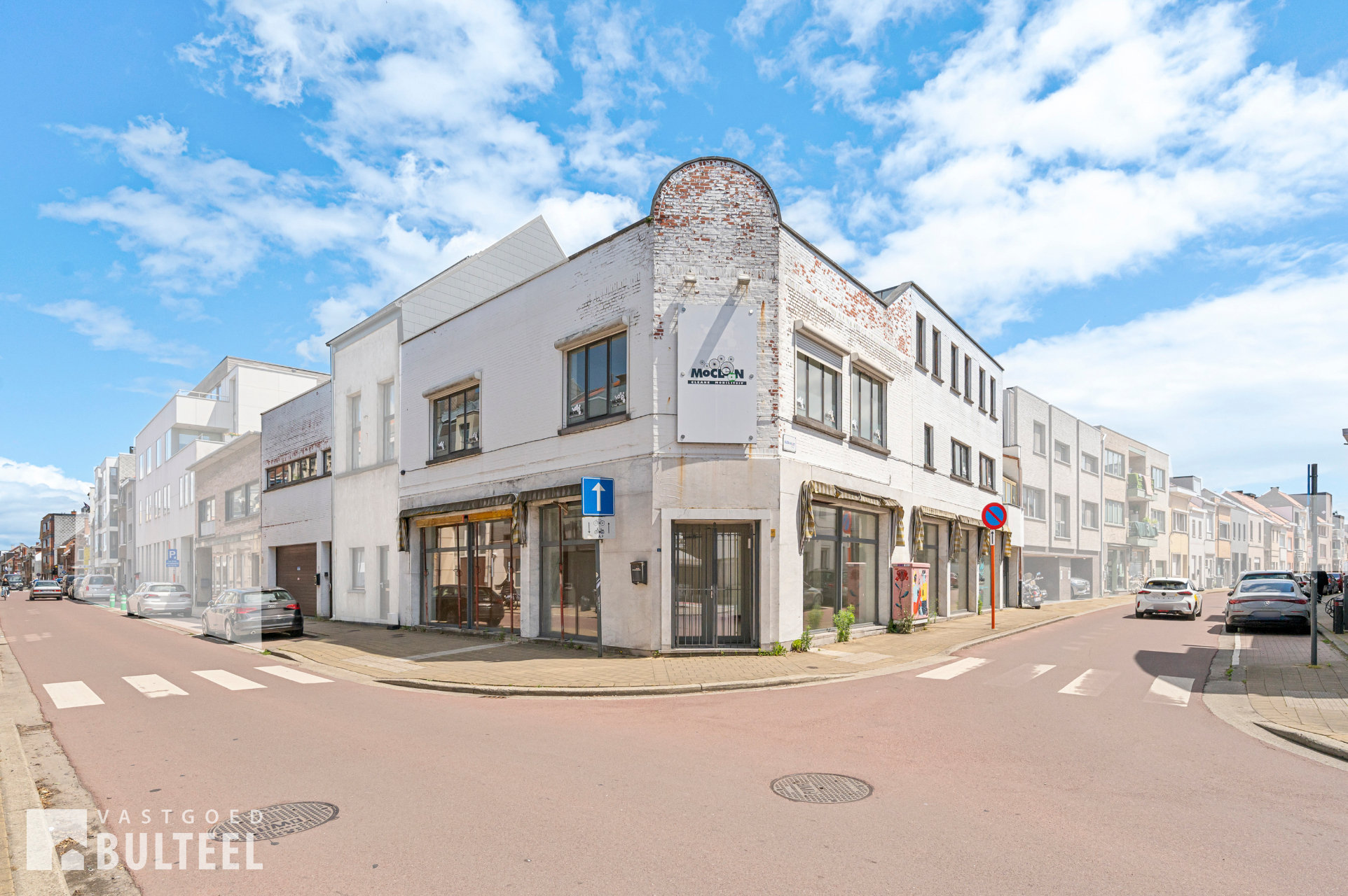 Afbeelding van Uniek handelspand met kantoren en magazijn/garage.