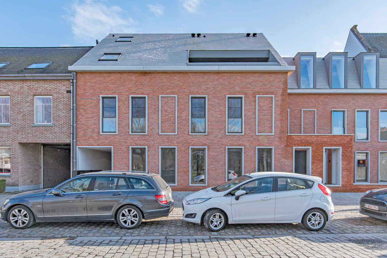 Afbeelding van Nieuwbouw appartement met 3 slaapkamers, ruim terras en carport.