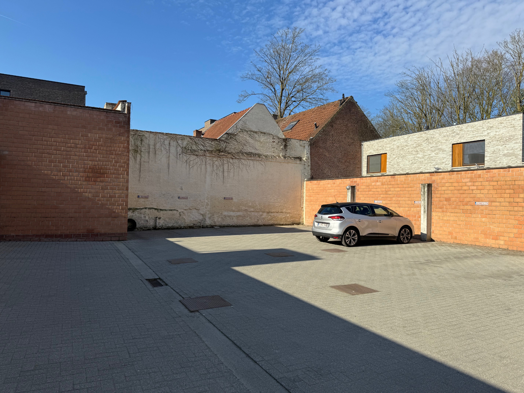 Afbeelding van Dubbele autostaanplaats aan de Grote Markt!