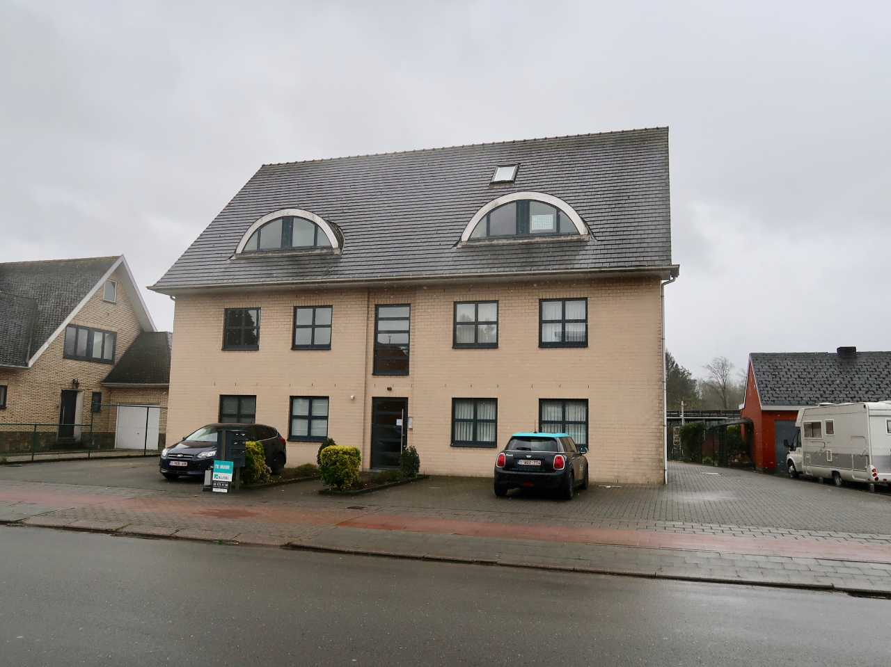 Afbeelding van Instapklaar appartement met 2 slaapkamers, terras en een garage!